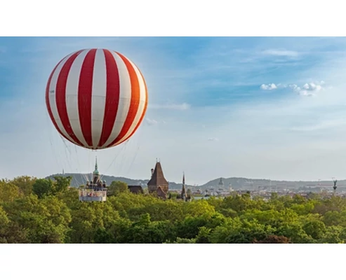Felhőtlen szórakozás: Csoportos ballonutazás Budapest felett!